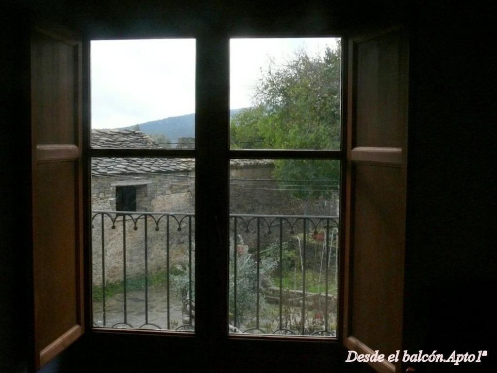 Casa Mur Artesania Lecina Rom bilde